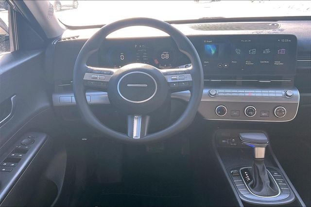 2025 Hyundai KONA SE