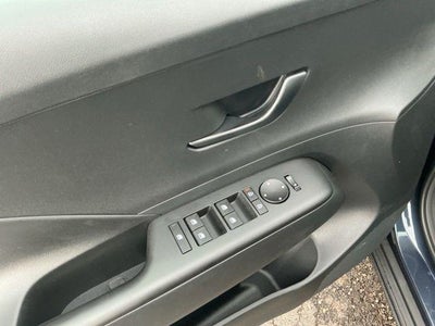 2027 Hyundai KONA SE FWD