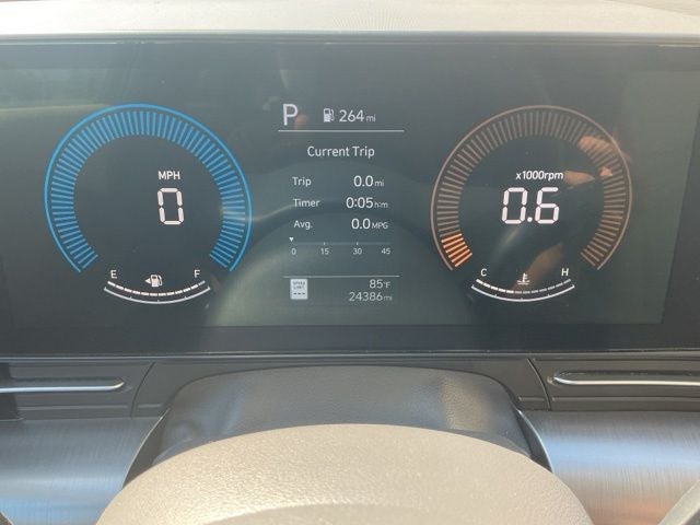2025 Hyundai KONA SEL