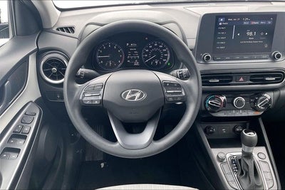 2023 Hyundai KONA SEL