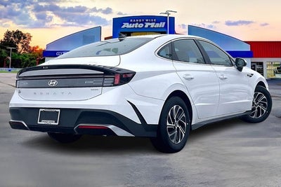2026 Hyundai SONATA HYBRID Blue