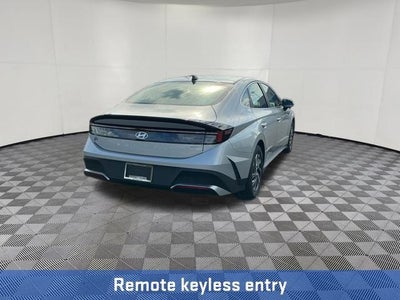 2026 Hyundai SONATA HYBRID Blue
