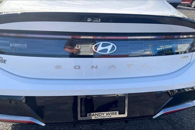 2026 Hyundai SONATA HYBRID SEL