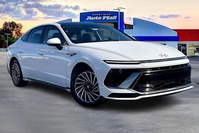 2026 Hyundai SONATA HYBRID SEL