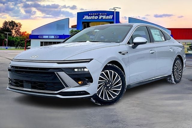2026 Hyundai SONATA HYBRID SEL