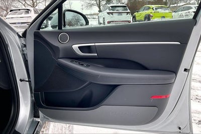 2026 Hyundai SONATA HYBRID SEL