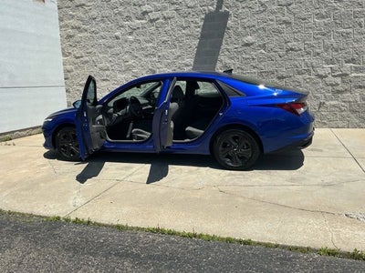2023 Hyundai ELANTRA SEL