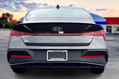 2025 Hyundai ELANTRA SEL Sport