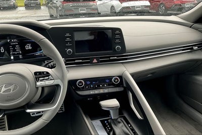 2025 Hyundai ELANTRA SEL Sport