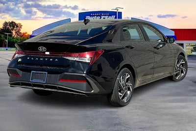 2025 Hyundai ELANTRA SEL Sport