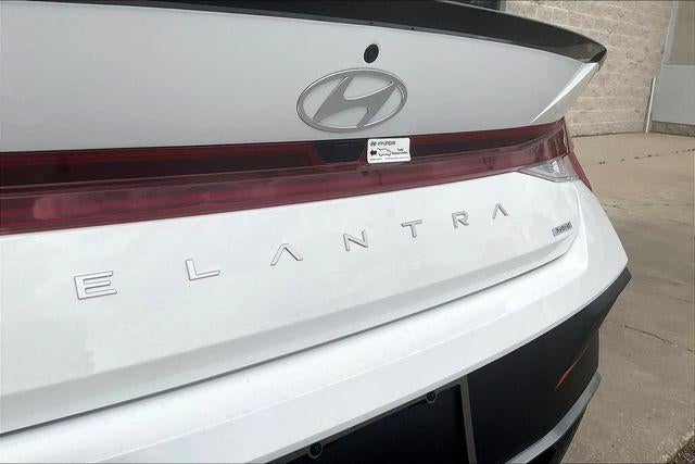 2025 Hyundai ELANTRA HYBRID SEL Sport