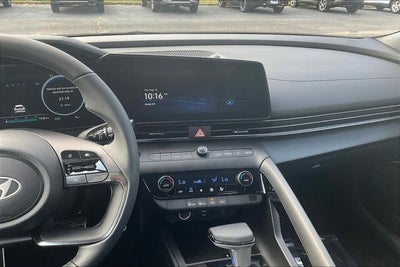 2025 Hyundai ELANTRA HYBRID SEL Sport