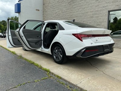 2024 Hyundai ELANTRA HYBRID Blue