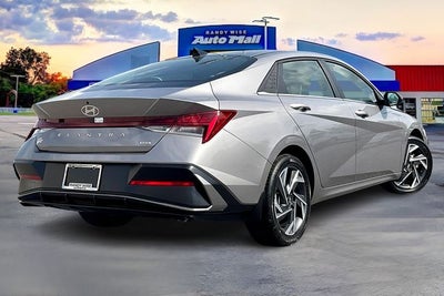 2025 Hyundai ELANTRA HYBRID Limited