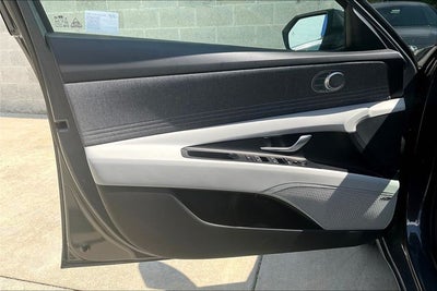 2025 Hyundai ELANTRA HYBRID Limited