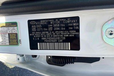 2025 Hyundai ELANTRA Limited