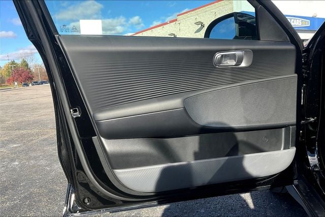 2025 Hyundai IONIQ 6 SEL