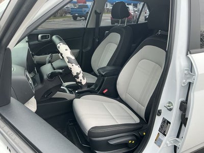 2024 Hyundai VENUE SEL