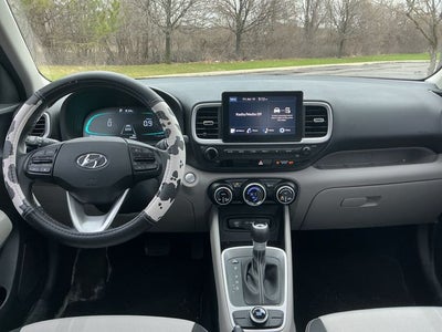 2024 Hyundai VENUE SEL