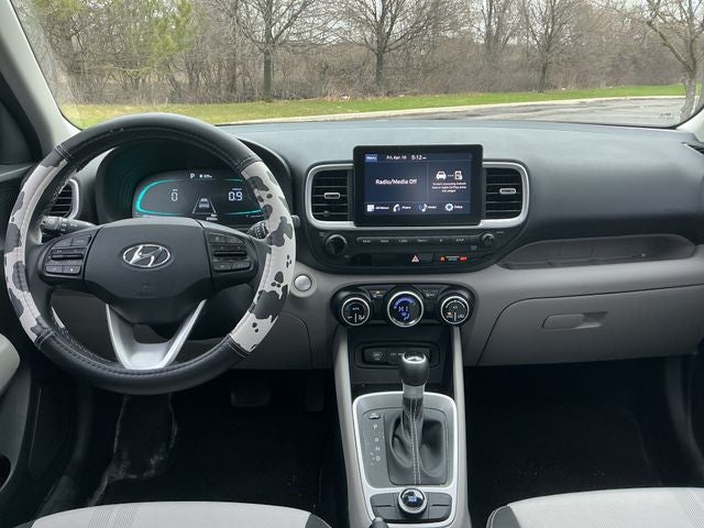 2024 Hyundai VENUE SEL
