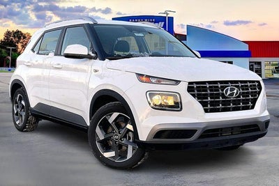2026 Hyundai VENUE SEL