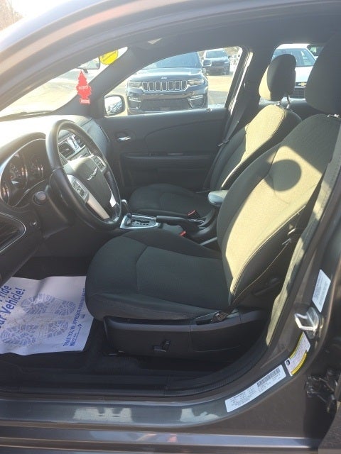 2012 Chrysler 200 Touring