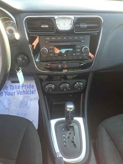 2012 Chrysler 200 Touring