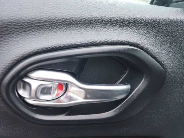 2019 Jeep Cherokee Sport