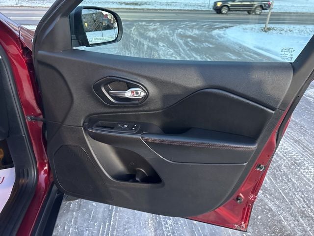 2020 Jeep Cherokee Trailhawk