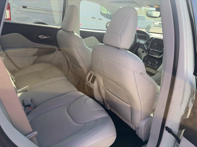 2019 Jeep Cherokee Overland