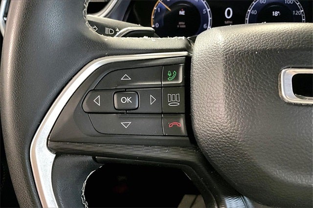 2023 Jeep Grand Cherokee L Laredo