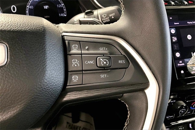 2023 Jeep Grand Cherokee L Laredo