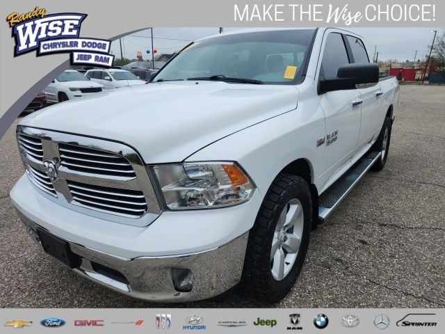 2017 RAM 1500 SLT