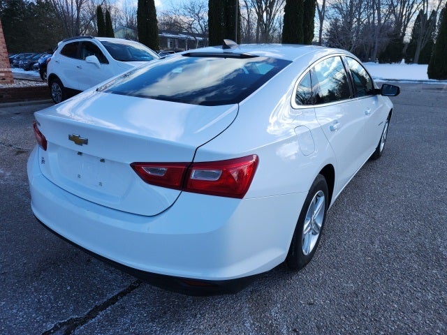 2022 Chevrolet Malibu LS 1LS
