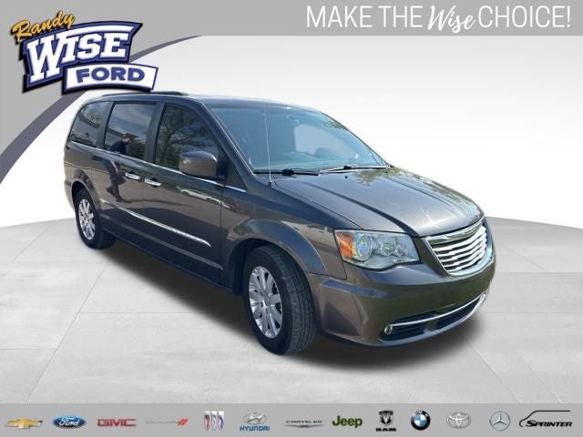 2016 Chrysler Town & Country Touring