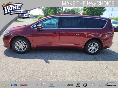 2023 Chrysler Pacifica Touring L