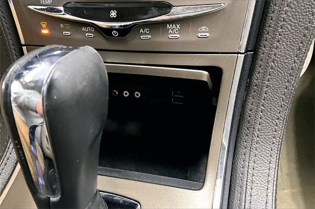 2013 Lincoln MKX Base