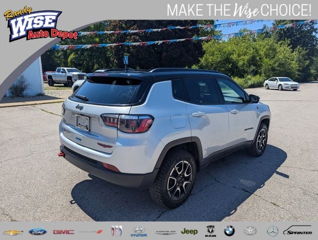 2025 Jeep Compass Trailhawk