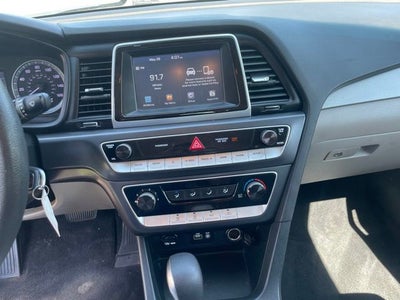 2018 Hyundai SONATA SE