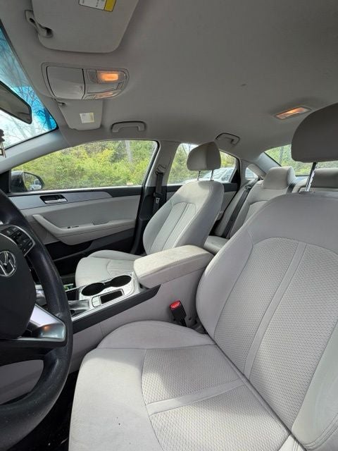 2018 Hyundai SONATA SE