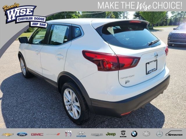 2017 Nissan Rogue Sport SV
