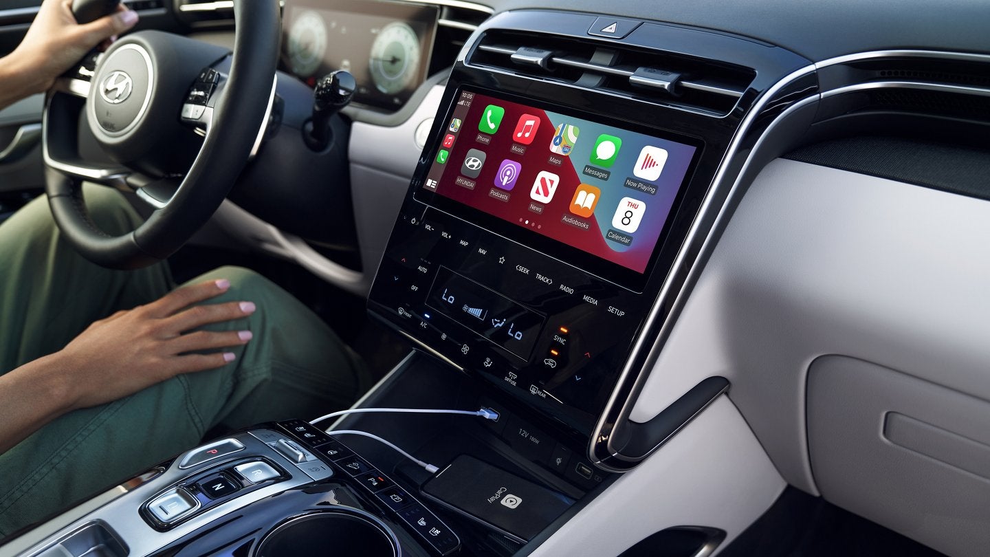 2022 Tucson Interior | Randy Wise Hyundai in Flint MI